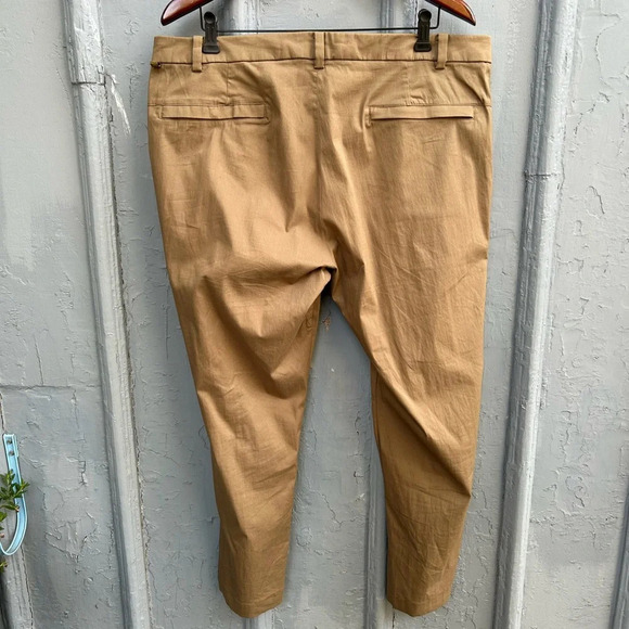 Lululemon Commission Pant Classic, size 38 - Picture 5 of 13